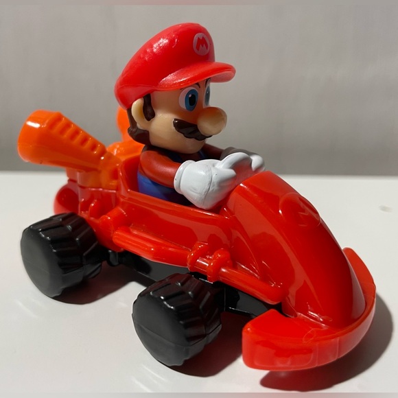 NINTENDO SUPER MARIO BROS -MARIO KART TOY CAR Nintendo Toys - Picture 1 of 6